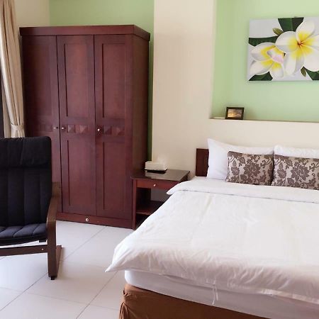 Corner No.56 Guest House Hengchun Exterior photo