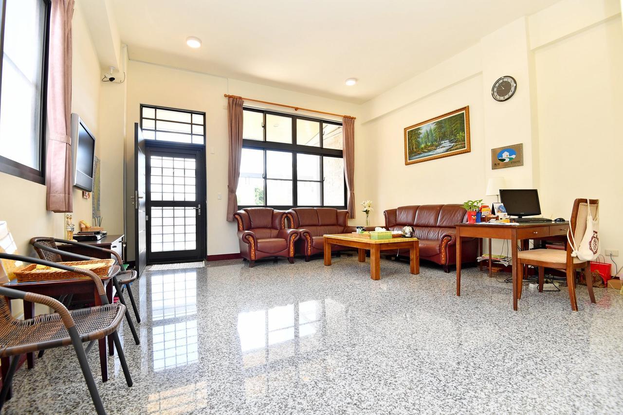 Corner No.56 Guest House Hengchun Exterior photo
